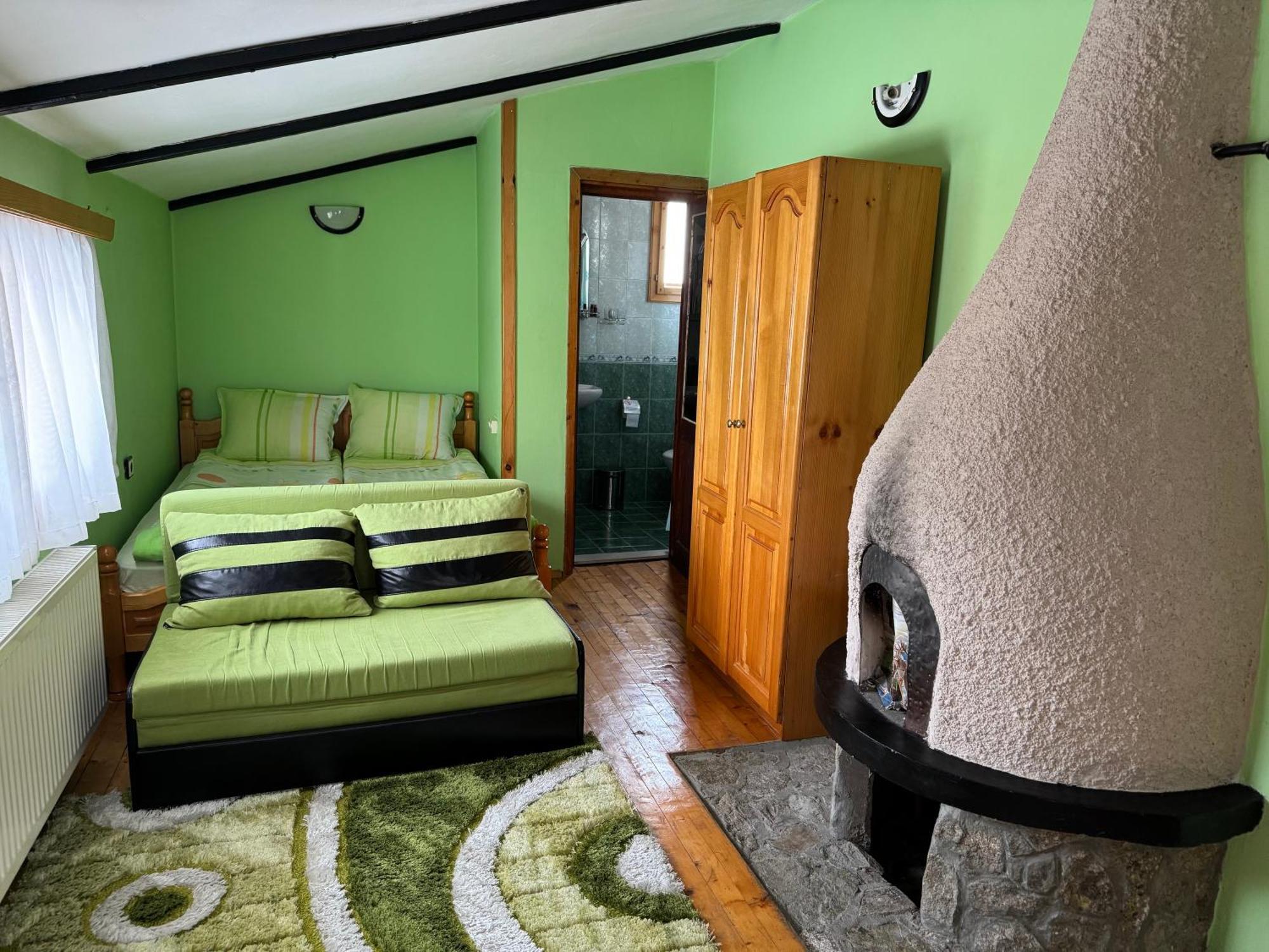 Mama Emiliya Guest House Beli Iskar Eksteriør billede