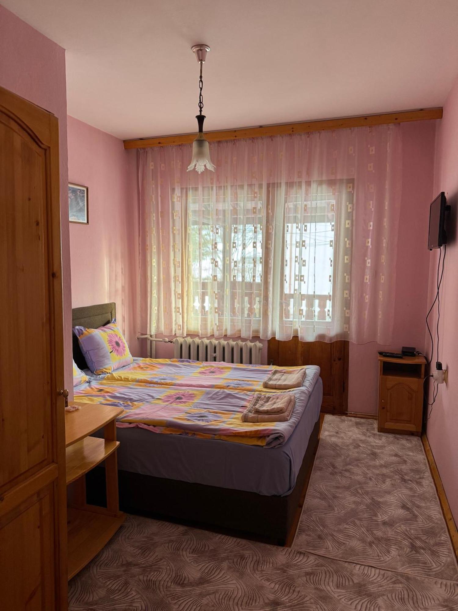 Mama Emiliya Guest House Beli Iskar Eksteriør billede