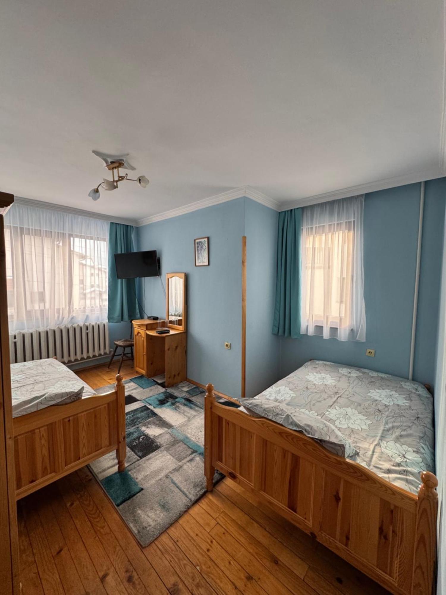Mama Emiliya Guest House Beli Iskar Eksteriør billede