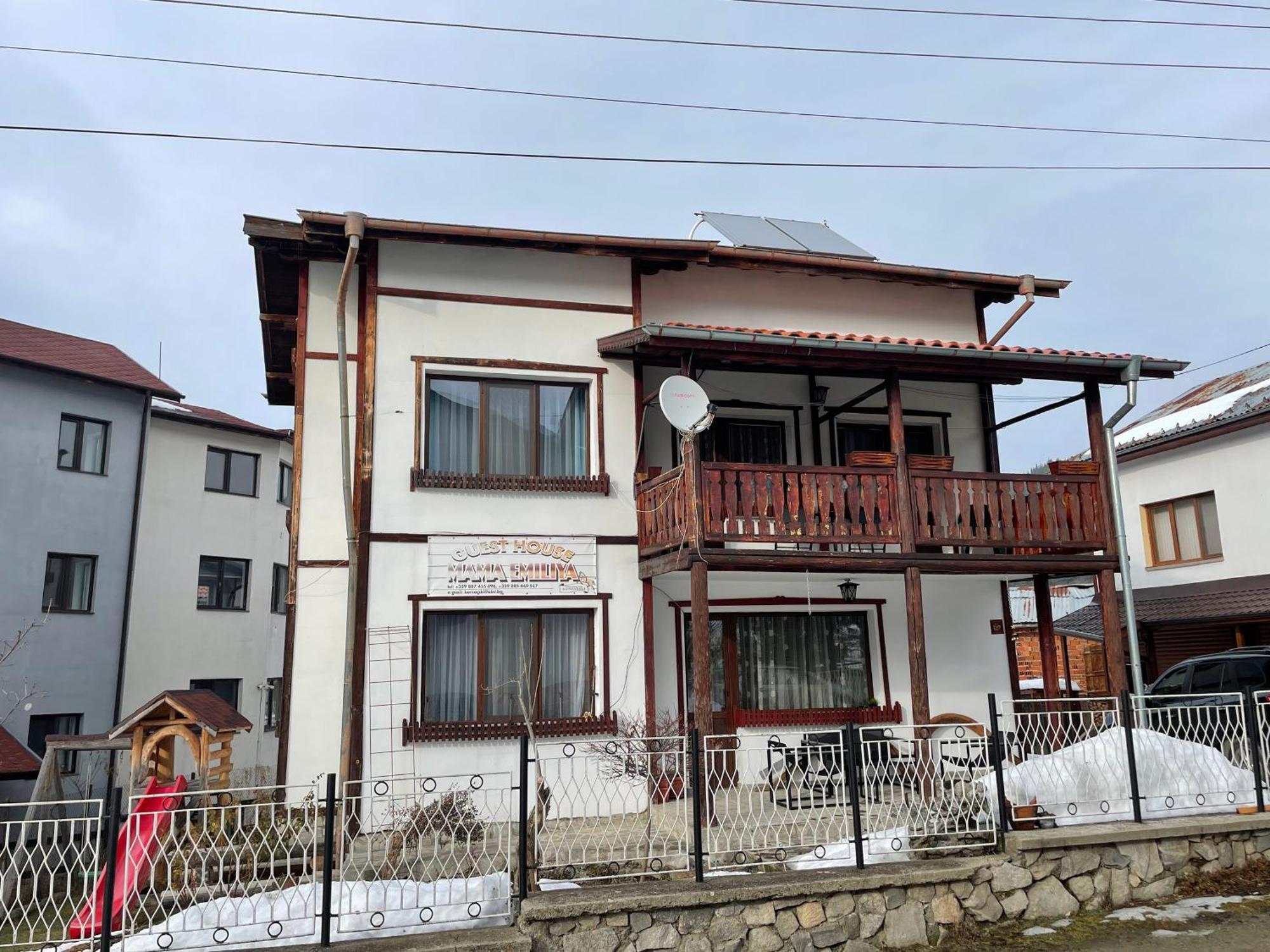 Mama Emiliya Guest House Beli Iskar Eksteriør billede